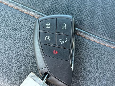 Used 2025 GMC Sierra 2500 AT4 AWD/4WD image 43