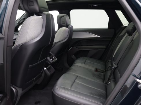 Used 2024 Cadillac Lyriq Tech RWD image 26