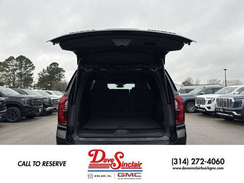 New 2026 GMC Yukon XL Elevation AWD/4WD image 24