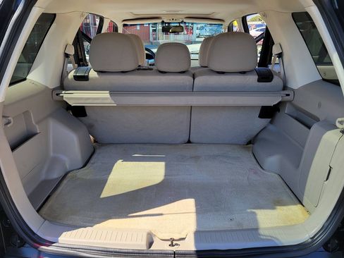 Used 2010 Ford Escape XLT FWD image 16