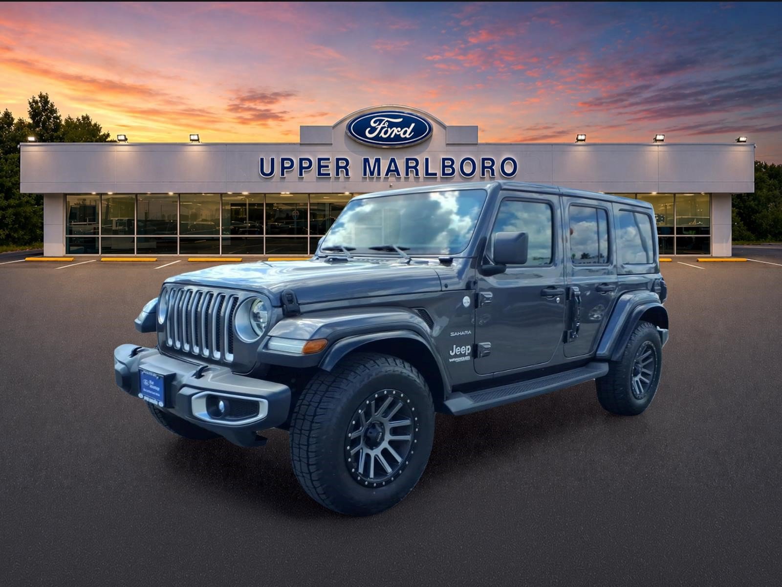Used 2018 Jeep Wrangler Unlimited Sahara AWD/4WD image 4
