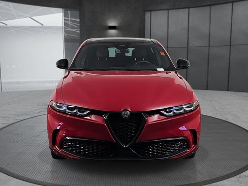 Used 2024 Alfa Romeo Tonale Veloce AWD/4WD image 2