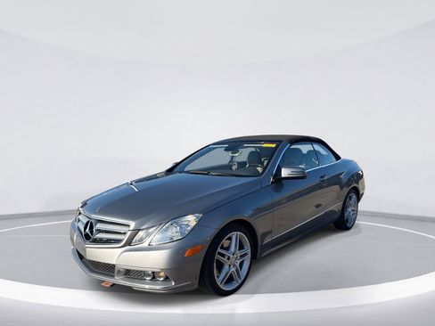 Used 2011 Mercedes-Benz E 350 Cabriolet image 3