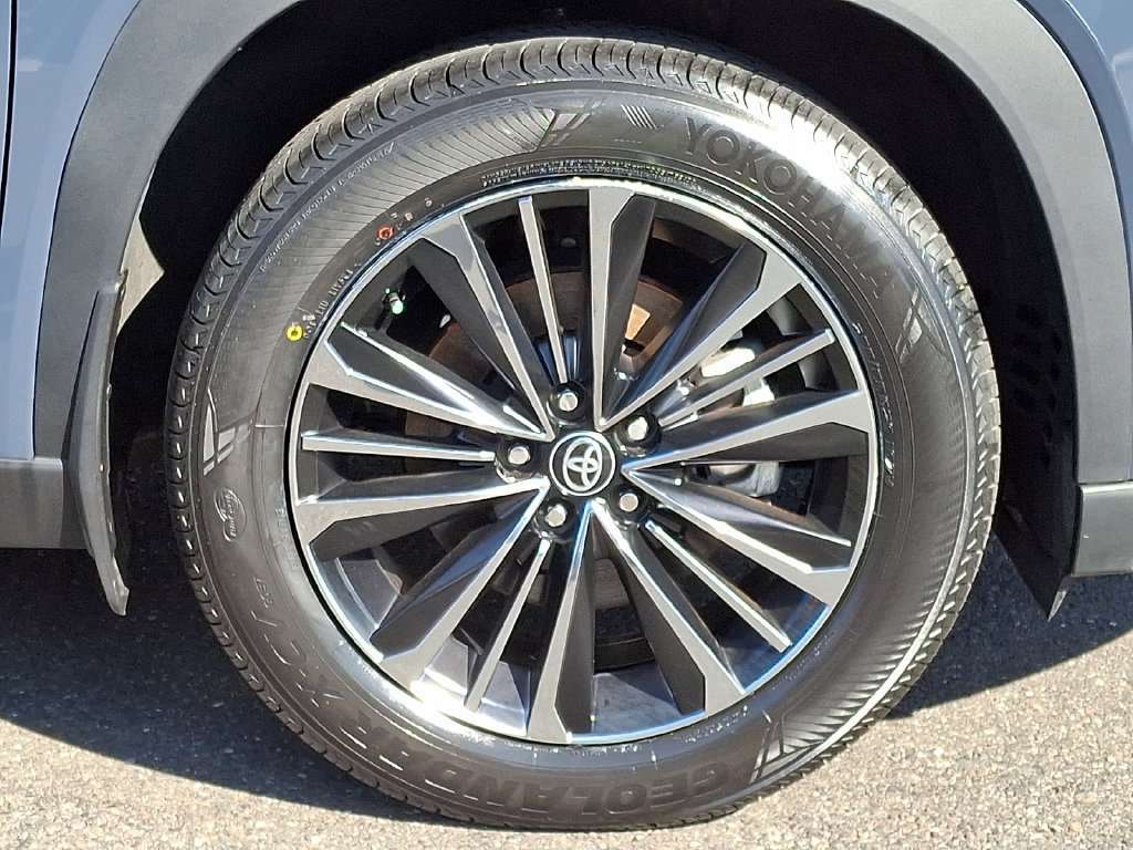 Certified 2024 Toyota Grand Highlander AWD Hybrid image 8