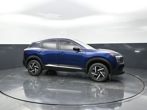 New 2026 Nissan Kicks SV w/ SV Premium Package AWD/4WD image 6