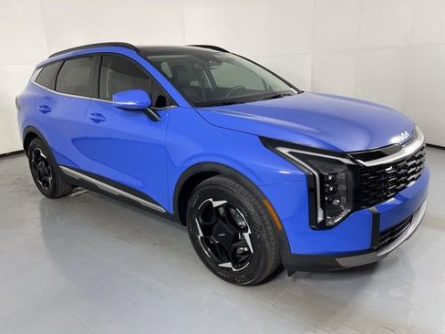New 2026 Kia Sportage EX w/ EX Panorama Roof Package FWD image 2