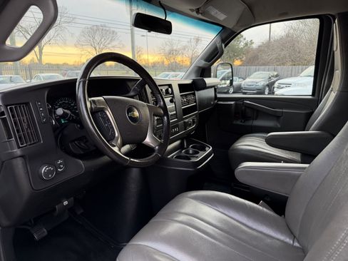 Used 2019 Chevrolet Express 2500 w/ Driver Convenience Package image 21