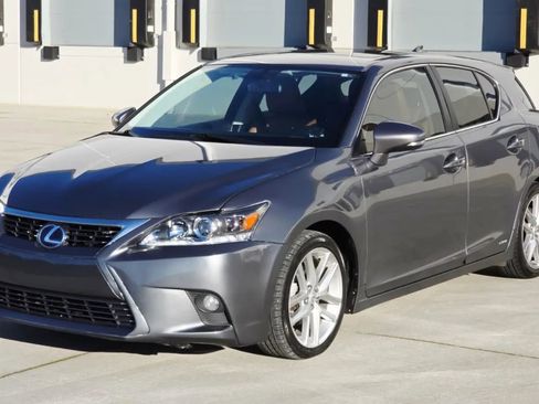 Used 2014 Lexus CT 200h image 1
