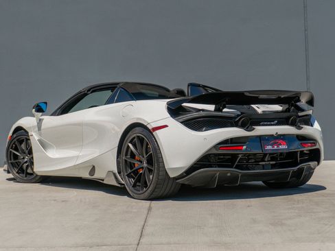 Used 2021 McLaren 720S Spider image 10