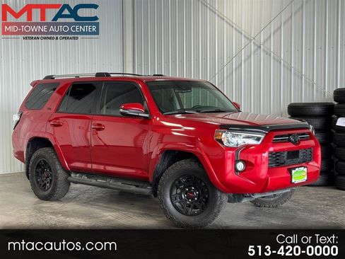 Used 2020 Toyota 4Runner TRD Off-Road Premium w/ Moonroof Package AWD/4WD image 1