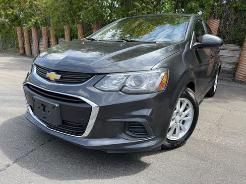 Used 2020 Chevrolet Sonic LT FWD image 1