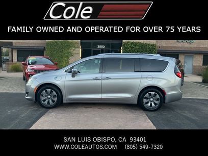 Used 2018 Chrysler Pacifica Limited w/ Advanced Safetytec Group