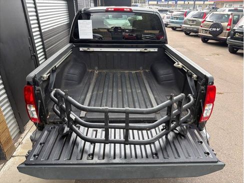 Used 2013 Nissan Frontier SV w/ SV Value Truck Pkg RWD image 21