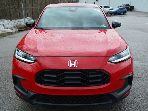 Used 2024 Honda HR-V Sport image 2