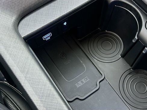 Used 2023 Hyundai Palisade Limited image 33