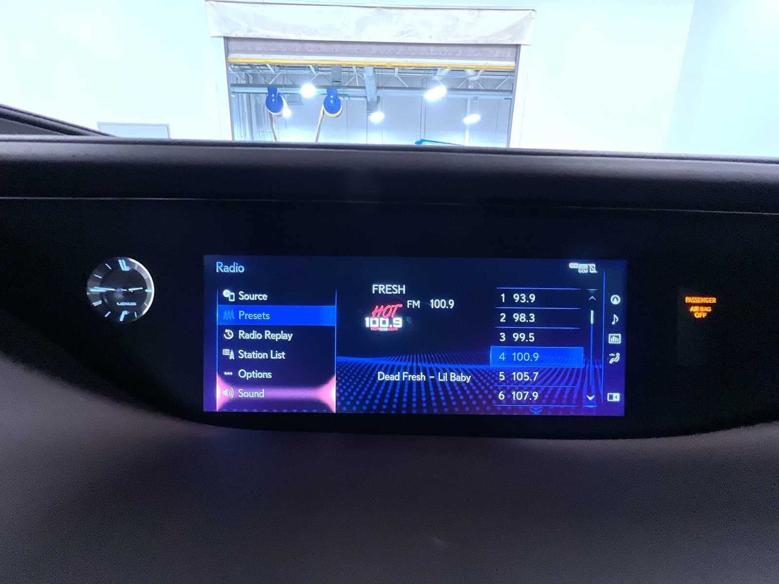 Used 2019 Lexus LS 500 AWD image 24