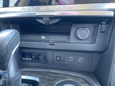 Used 2024 Nissan Armada Platinum w/ Captain's Chairs Package RWD image 30