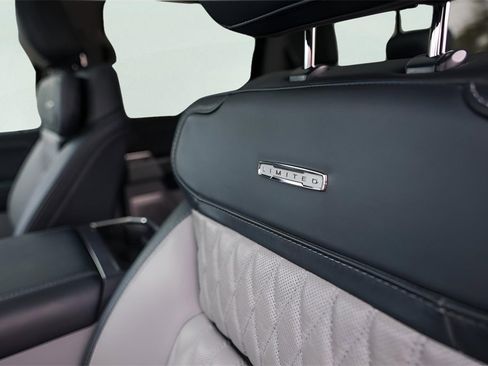 Used 2024 Ford F250 Limited w/ FX4 Off-Road Package image 30