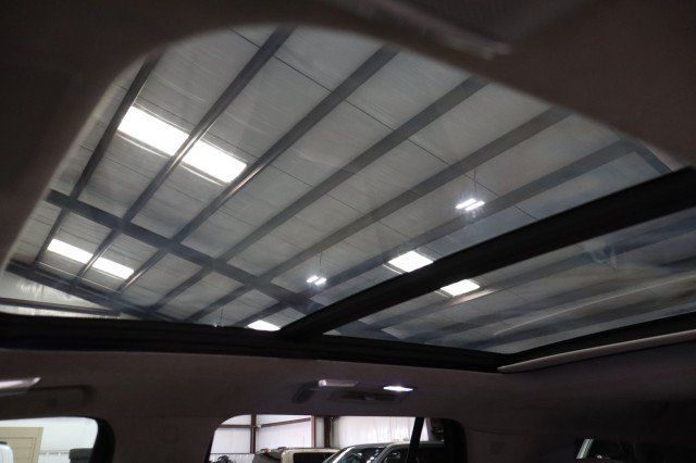 Used 2021 Cadillac Escalade Sport Platinum RWD image 12