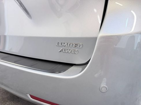 Used 2017 Toyota Sienna Limited Premium AWD/4WD image 9