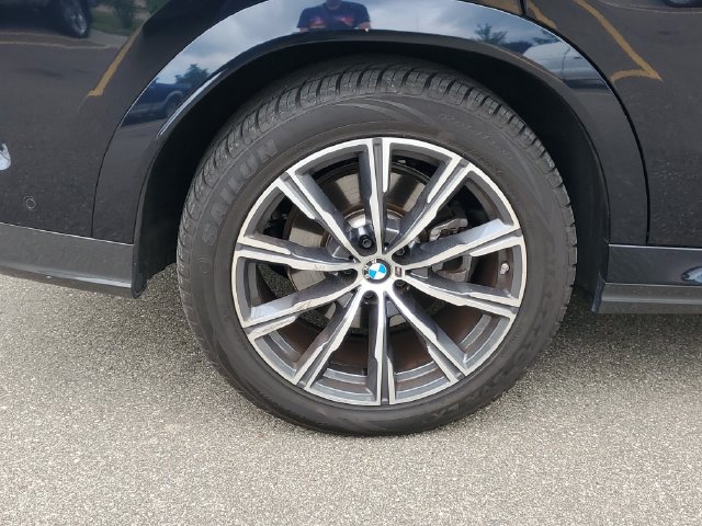 Used 2024 BMW X6 xDrive40i AWD/4WD image 5