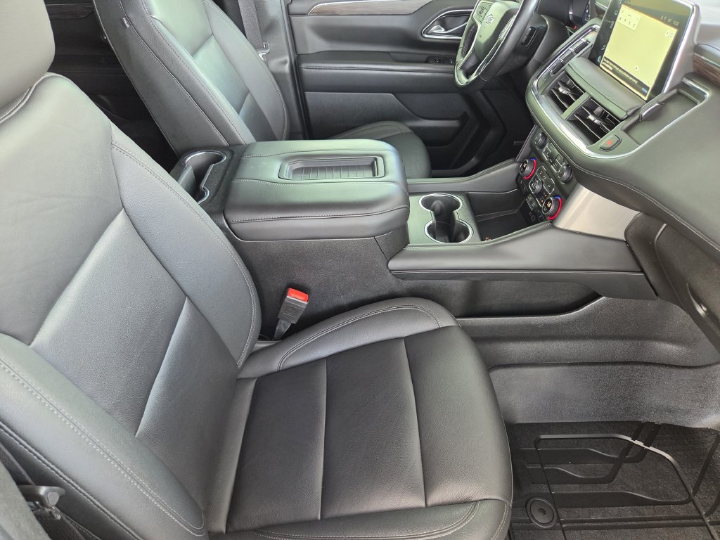 Used 2022 Chevrolet Tahoe Z71 w/ Luxury Package AWD/4WD image 14