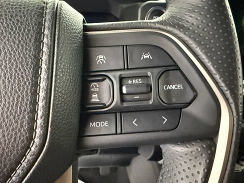 Used 2026 Toyota 4Runner Limited AWD/4WD image 12