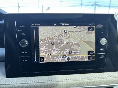 New 2026 Volkswagen Taos SEL image 17