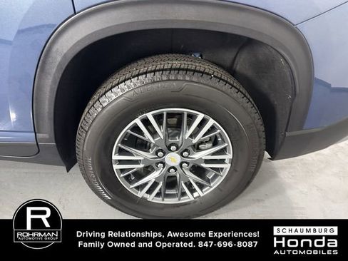Used 2024 Chevrolet Traverse LT w/ LPO, Floor Liner Package FWD image 5