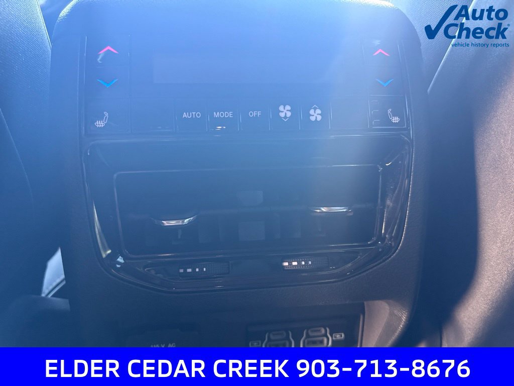 Used 2025 Jeep Grand Cherokee Summit w/ Obsidian Package AWD/4WD image 16