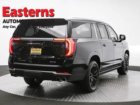 Used 2025 GMC Yukon XL Denali w/ Denali Reserve Package AWD/4WD image 5