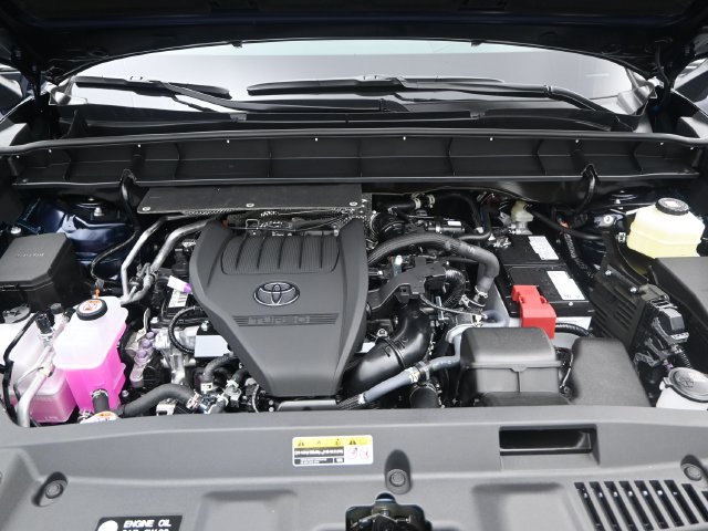 Used 2025 Toyota Highlander XLE FWD image 19