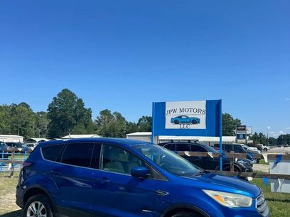 Used 2017 Ford Escape SE