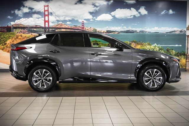 Certified 2023 Lexus RZ 450e Premium w/ Technology Package AWD/4WD image 5