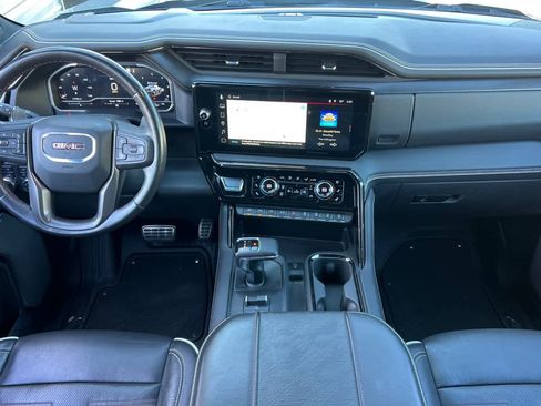 Used 2023 GMC Sierra 1500 AT4X image 4