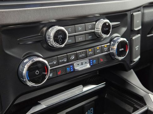 Used 2024 Ford F250 Platinum image 21