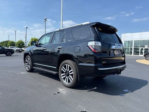 Used 2023 Toyota 4Runner Limited AWD/4WD image 5