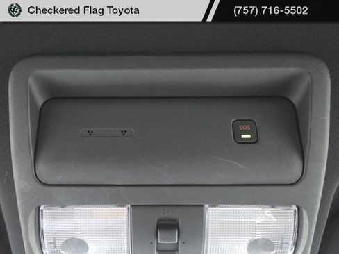 Used 2022 Nissan Frontier PRO-4X image 22