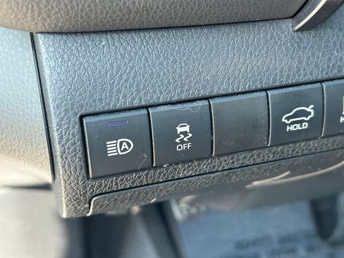 Used 2023 Toyota Camry SE FWD image 23