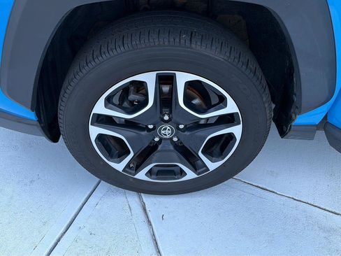 Used 2019 Toyota RAV4 Adventure w/ Cold Weather Package AWD/4WD image 38