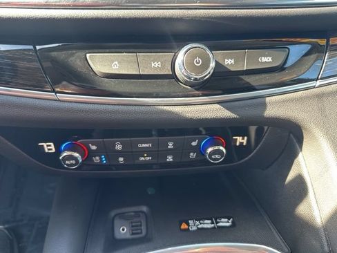 Used 2020 Buick Enclave Avenir w/ Avenir Technology Package AWD/4WD image 33