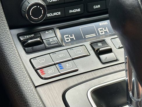 Used 2019 Porsche 718 Cayman GTS image 20