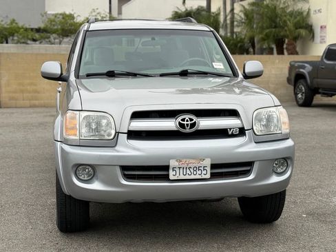 Used 2006 Toyota Sequoia SR5 RWD image 3