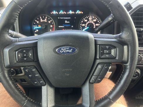 Used 2019 Ford F150 XLT w/ Equipment Group 302A Luxury AWD/4WD image 15