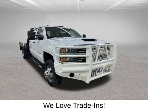Used 2017 Chevrolet Silverado 3500 W/T w/ WT Convenience Package image 3