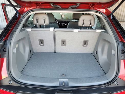 Used 2023 Chevrolet Bolt EUV Premier w/ Sun & Sound Package image 26