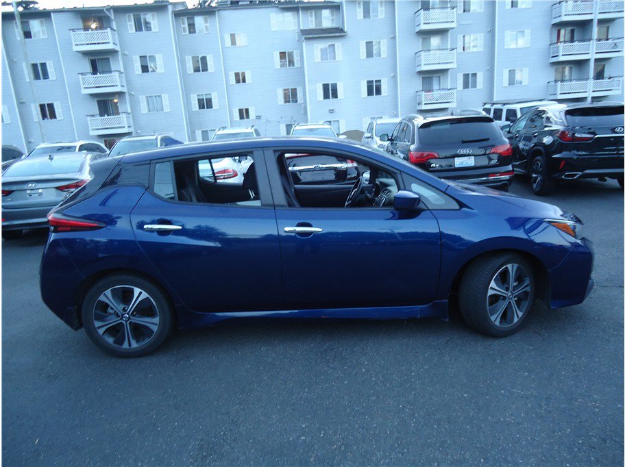 Used 2020 Nissan Leaf SV w/ SV All Weather Package FWD image 4