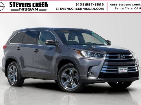 Used 2019 Toyota Highlander Limited Platinum AWD/4WD image 1