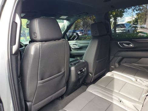 Used 2024 Chevrolet Suburban Z71 w/ Luxury Package image 34