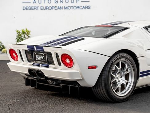 Used 2005 Ford GT image 7
